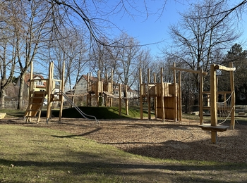 08-0411-XRP Bad Homburg, Im Atzelnest, KSP, Spielanlage (71).JPG